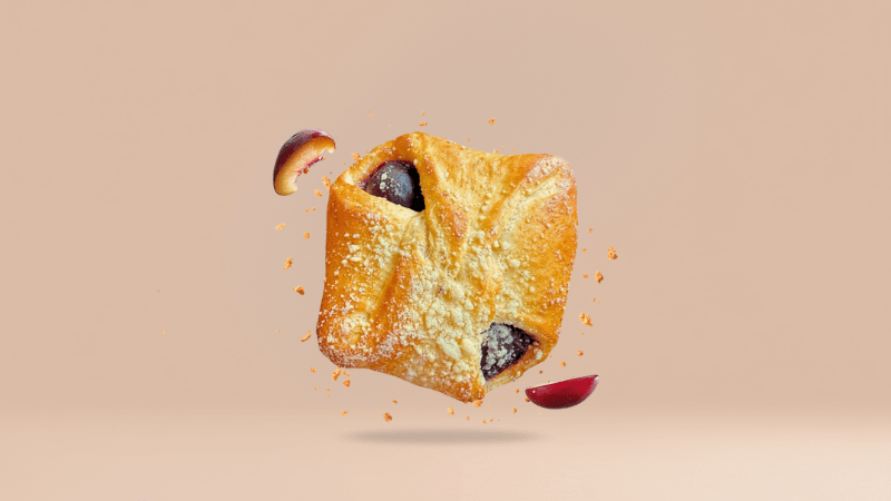 Drożdżówka ze śliwkami